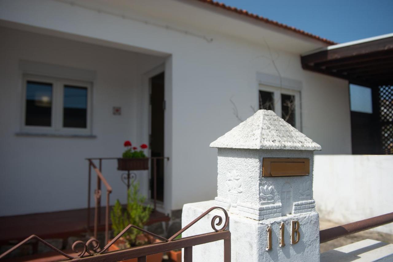 Casa Do Carvalhal - Natureza No Centro Da Cidade Hostal Santa Maria da Feira Exterior foto